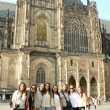Las chicas de la delegación mexicana en el Castillo de Praga - delante de la Catedral de San Vito 14/9/16
